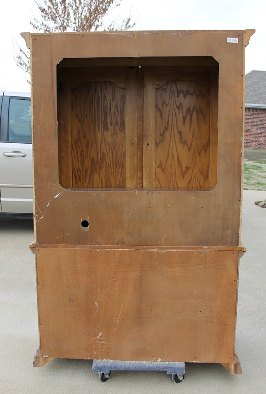 armoire before 1