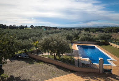 Farmhouse with garden and pool 5