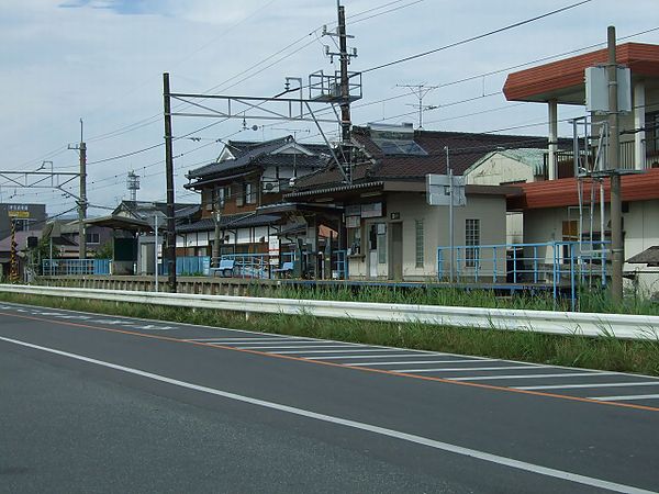 파일:external/upload.wikimedia.org/600px-Nishitetsu_Ozeki_Station01.jpg