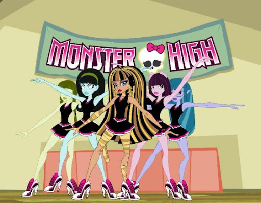 Monster High - Scarah Screams en el equipo de Asustadoras de Cleo de Nile en "New Ghoul at School"