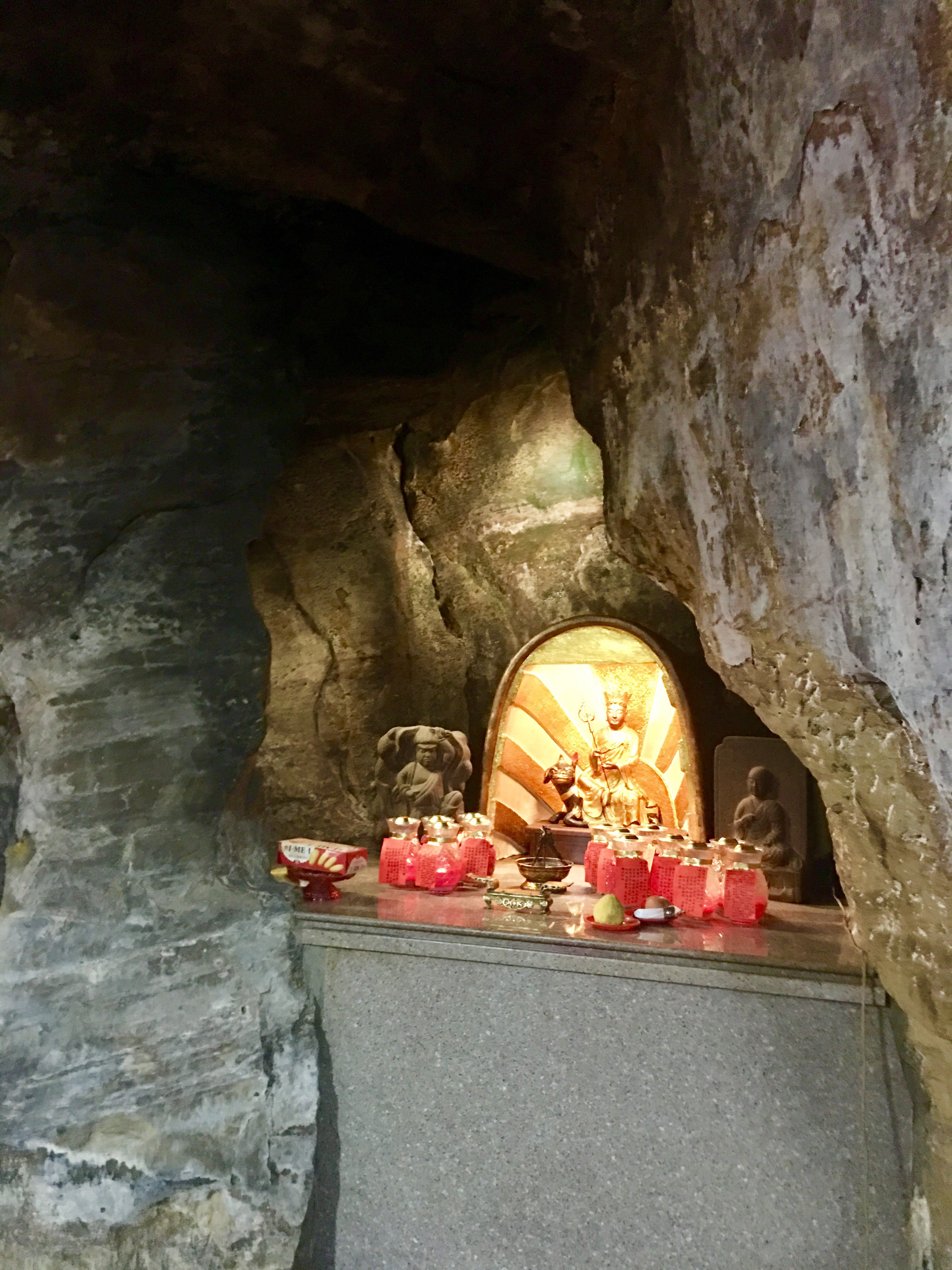 Fairy Cave, Xiandongyan Zuisheng Temple, keelung, taiwan