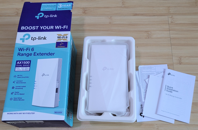 De TP-Link RE500X range extender uitpakken