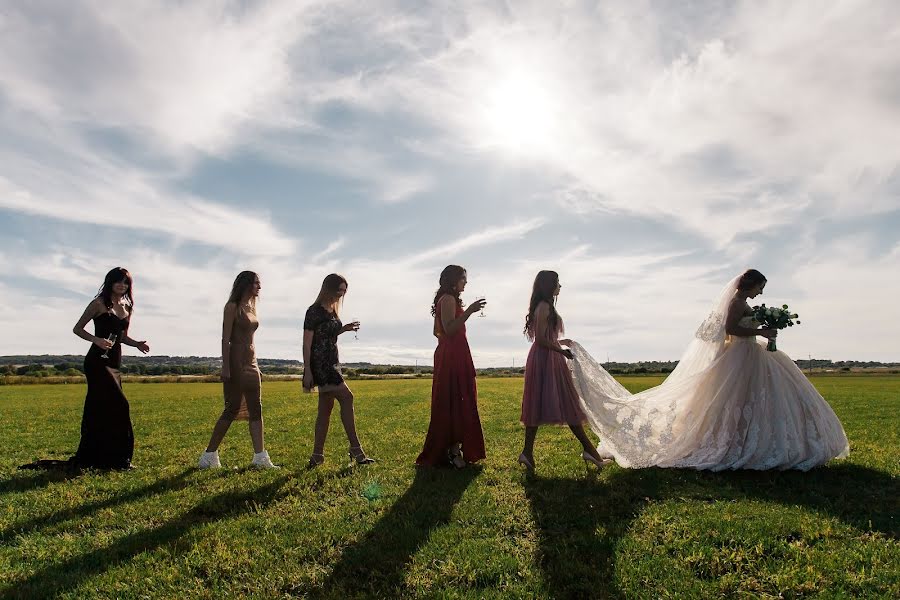 Fotógrafo de casamento Anton Blokhin (totonophoto). Foto de 2 de março 2018