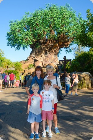 PhotoPass_Visiting_AK_7850825234-2LR