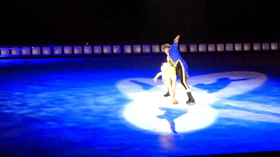 Disney sur Glace  - Page 4 P1020380