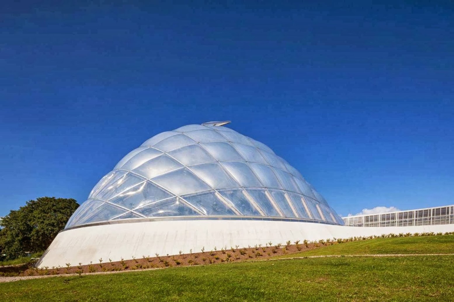 07-Greenhouse-in-the-Botanic-Garden-by-C.F.-Møller-Architects