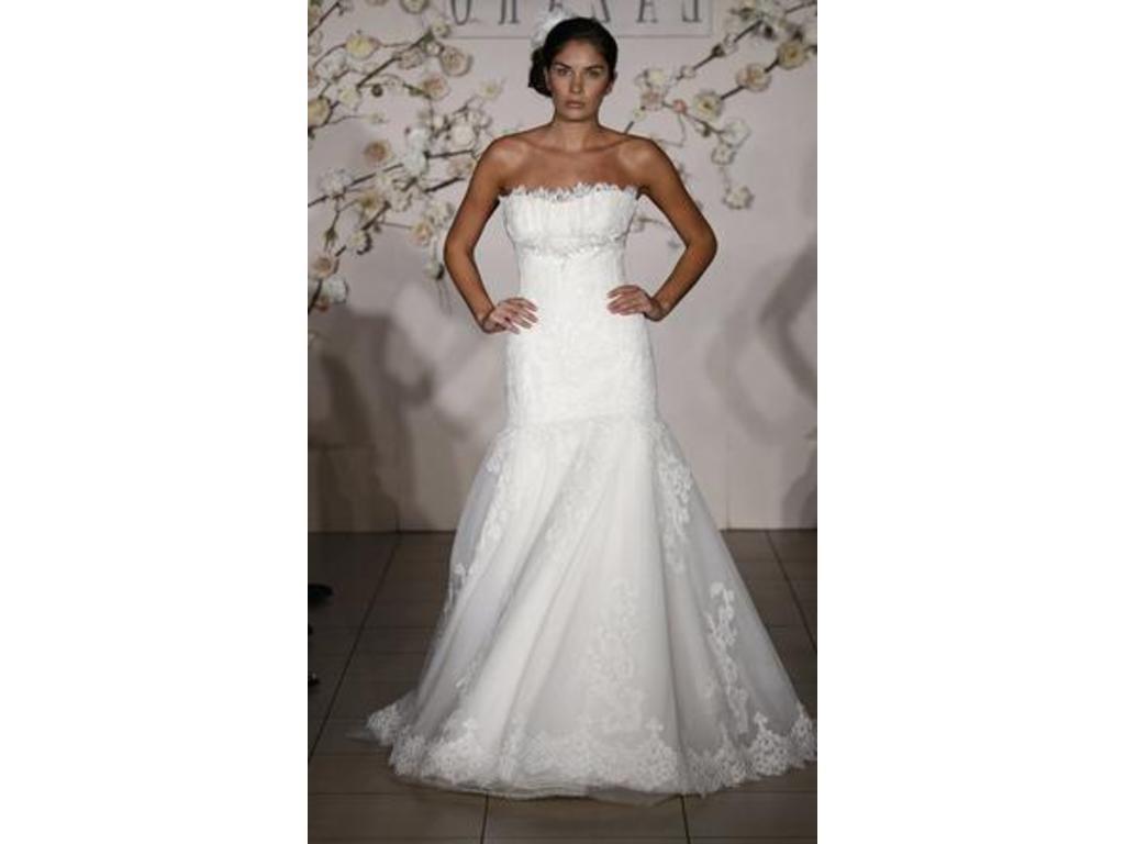 lazaro trumpet wedding gown