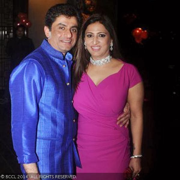 Roop and Bela Madan hosted a Valentine's Day party, held in the city.