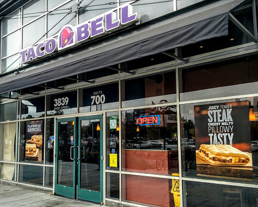 Mexican Restaurant «Taco Bell», reviews and photos, 3839 Emery St #700, Emeryville, CA 94608, USA