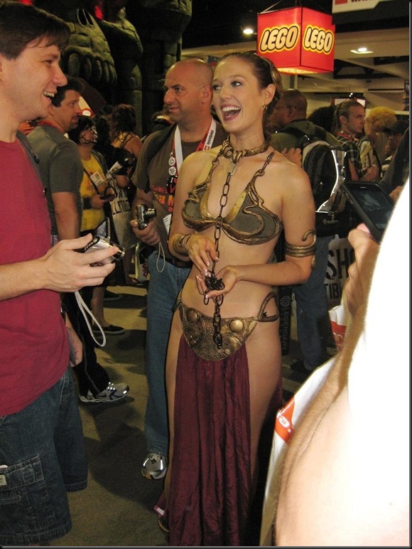 Princess Leia - Golden Bikini Cosplay_865825-0238