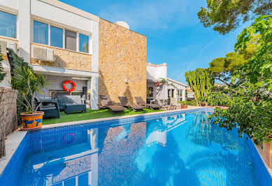 Maison avec piscine et jardin 2