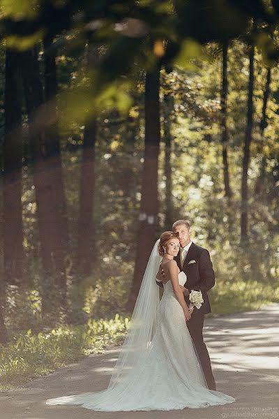 Fotógrafo de casamento Karina Gyulkhadzhan (gyulkhadzhan). Foto de 10 de agosto 2013