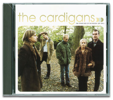 <P><b>Interprete:</B> The Cardigans</P><p><b>Álbum:</B> The Other Side of the Moon</P><p><b>Tema:</B> Laika</P><p><b>País:</B> Suecia</P><p><b>Año:</B> 1997</P>