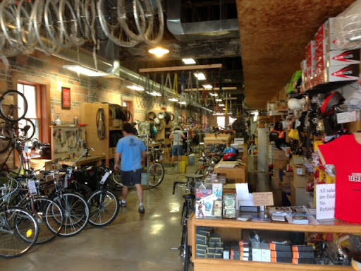 Bicycle Store «Des Moines Bicycle Collective», reviews and photos