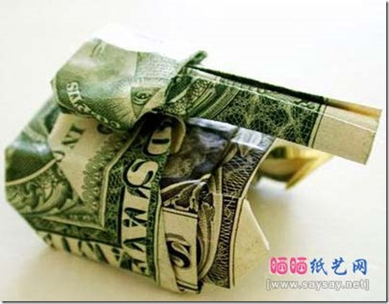 money-origami-tank