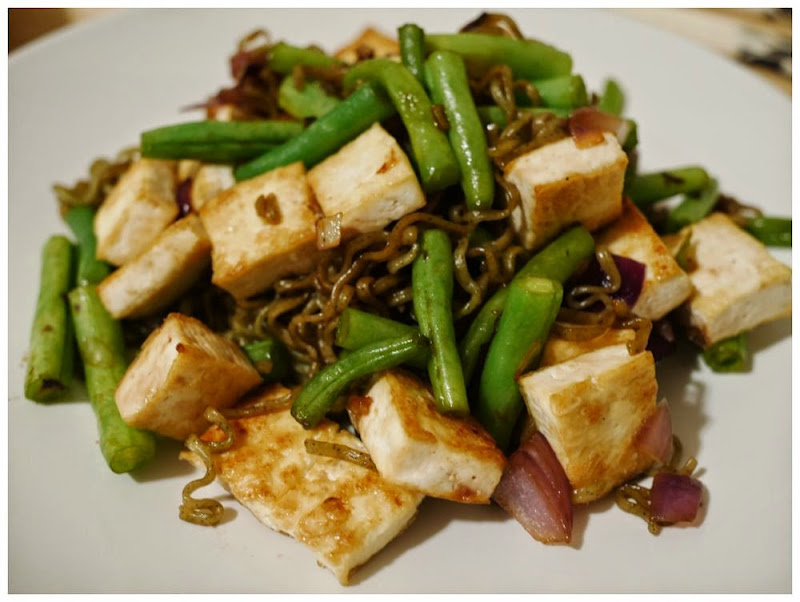 Stir Fried Tofu with Greenoodle