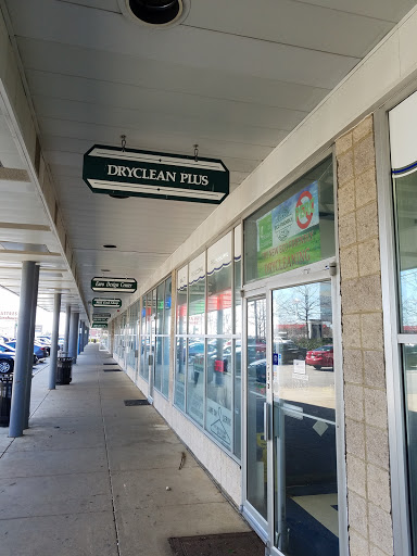 Dry Cleaner «Dryclean Plus», reviews and photos, 11530 Rockville Pike E, Rockville, MD 20852, USA