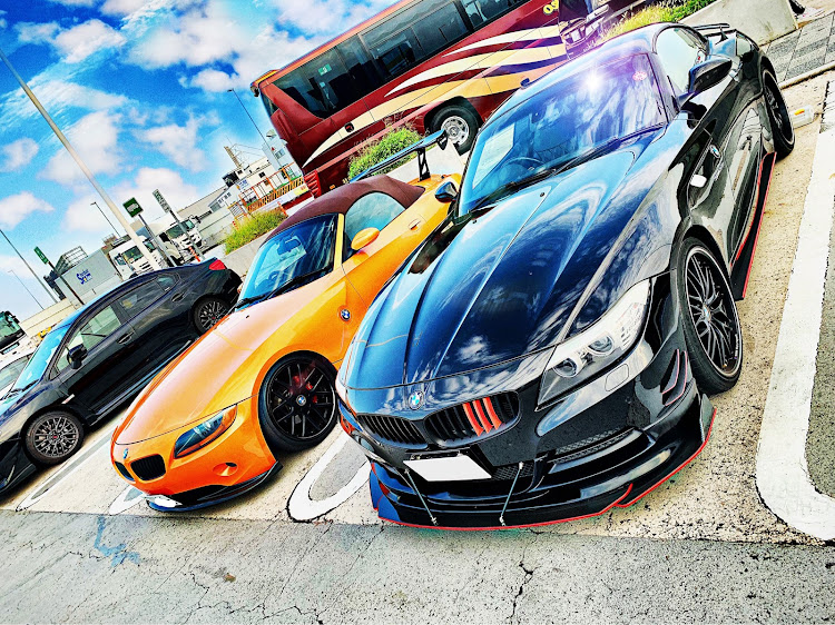 Z4 ロードスターの辰巳・bmw・z4e89・オープンカー・黒赤に関するカスタム事例の投稿画像4枚目