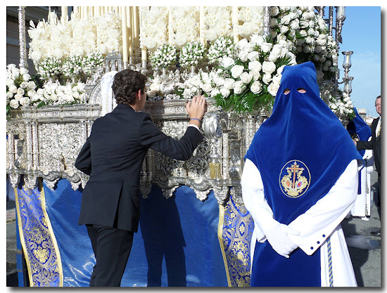 Nuestro Padre Jesús en la Presentación al Pueblo y Nuestra Señora del Amor y Sacrificio.