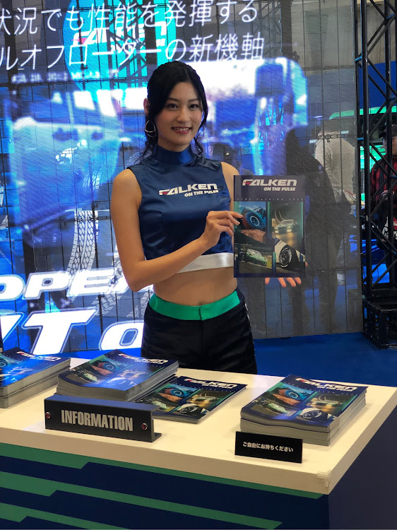 アルファードの東京オートサロン2020・幕張メッセ・パーフェクトダンパー・車高調に関するカスタム事例の投稿画像2枚目