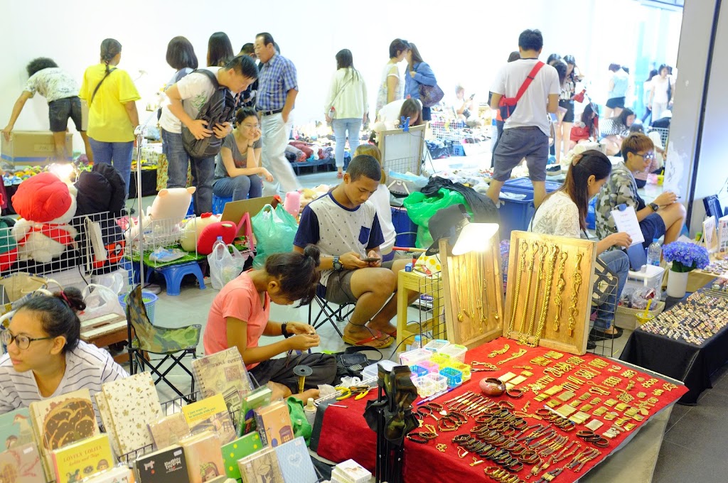 Bangkok shopping malls