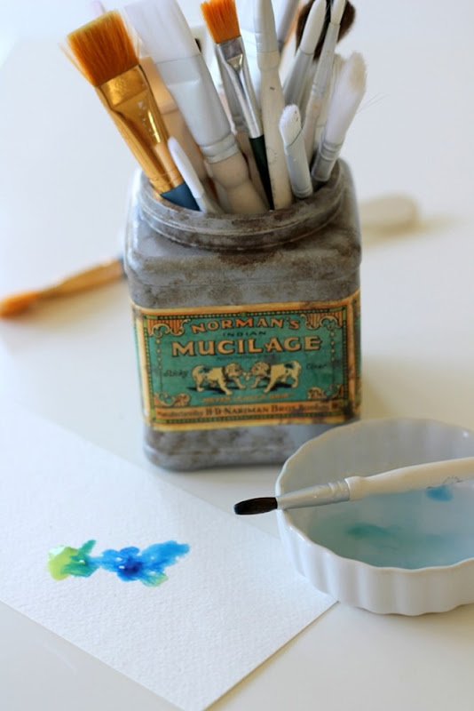 Faux Vintage Tin from Plastic Tub via homework (6)