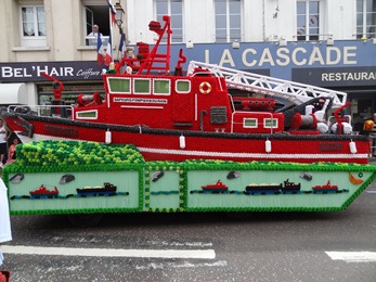 2018.08.12-039 bateau de pompiers (15h41)