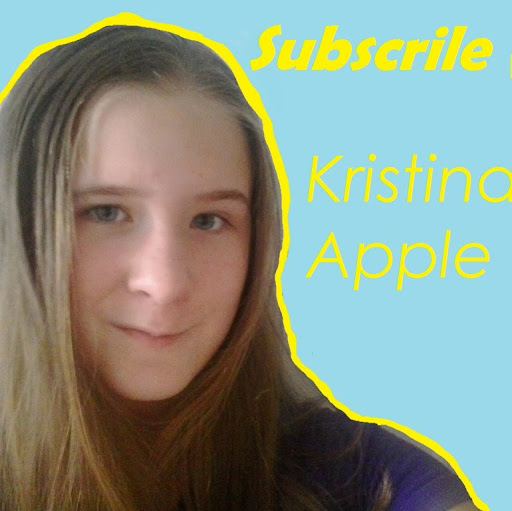 Kristina Apple Photo 5