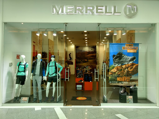 Merrell, Av Canal de Tezontle 1512, Área Federal Central de Abastos, Ciudad de México, CDMX, México, Tienda de deportes al aire libre | Cuauhtémoc