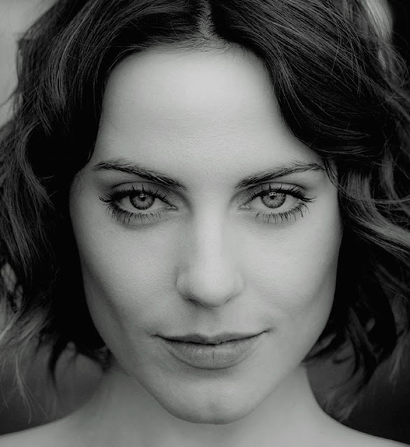 Antje Traue Profile Pics Dp Images