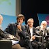 Grand témoin de cette conférence, Nicolas Hulot a répondu aux questions des intervenants en exposant sa vision de l'entreprise citoyenne. Distinguant la question de la morale (externe) de l'éthique (interne) il a souligné "la soif d'équité dans l'entreprise" née avec l'Internet et la communication en général.