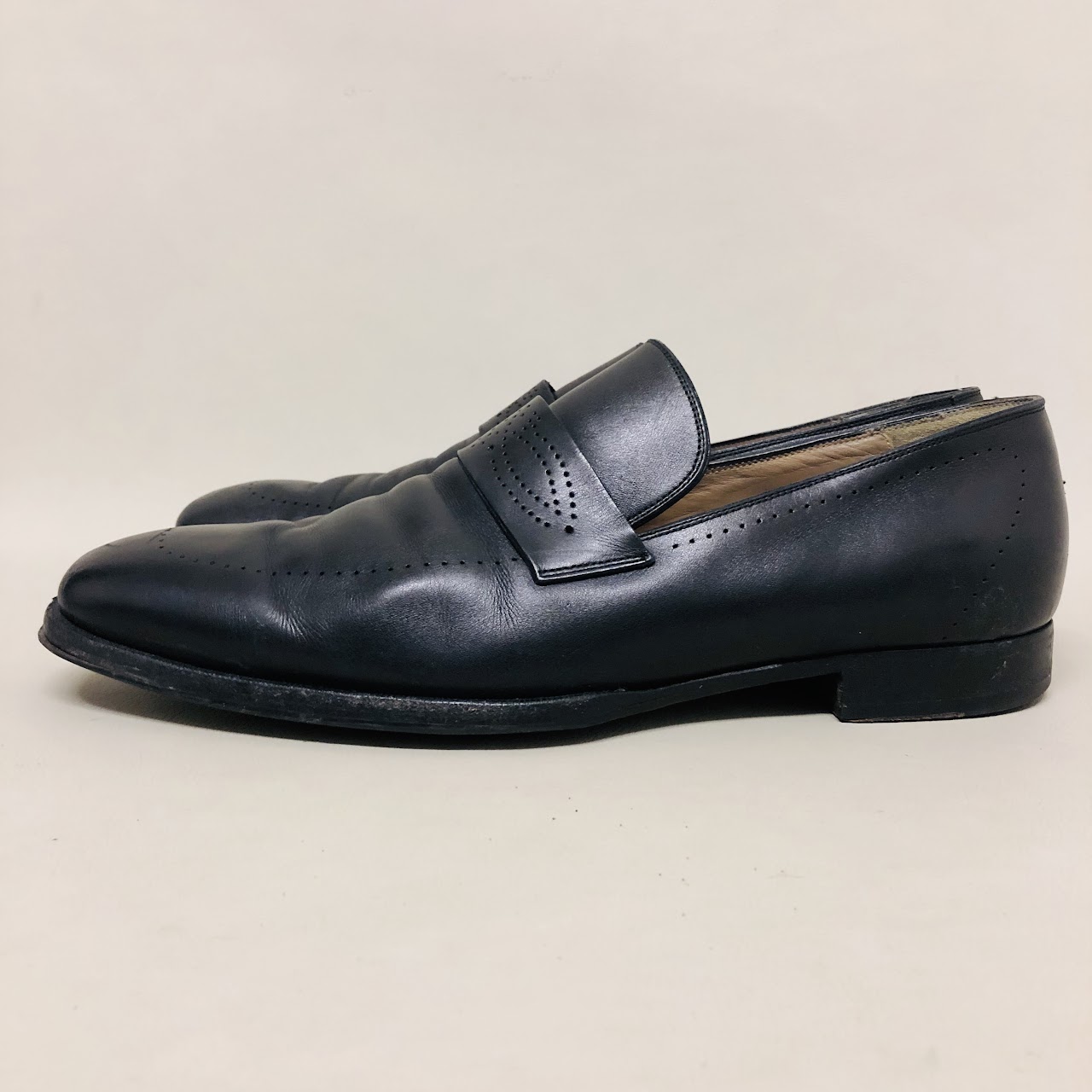 Gucci Leather Strap Loafers