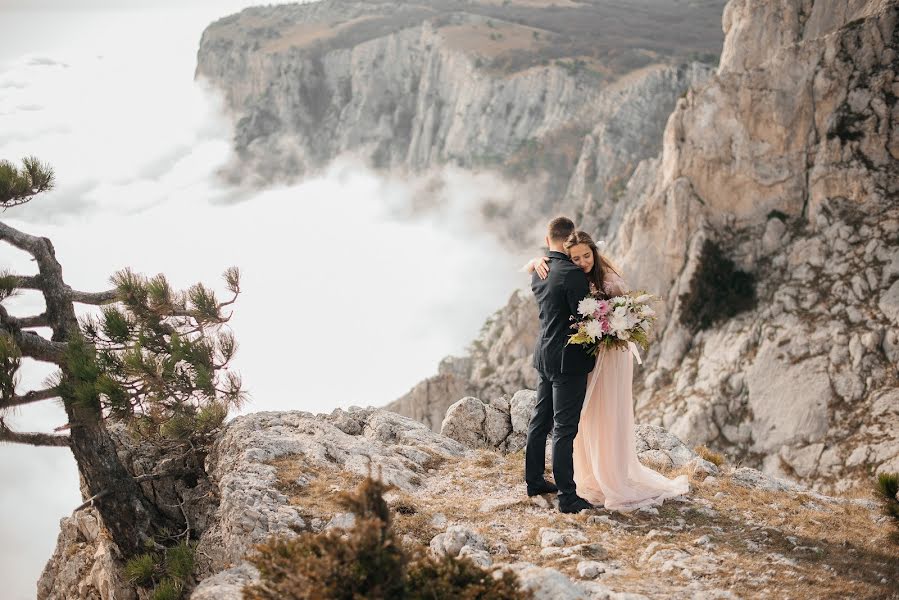 Wedding photographer Sveta Sukhoverkhova (svetasu). Photo of 10 February 2019