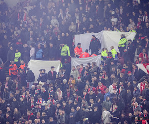 🎥 Station herschapen tot slagveld: Ajax- en Villa-fans gaan massaal op de vuist