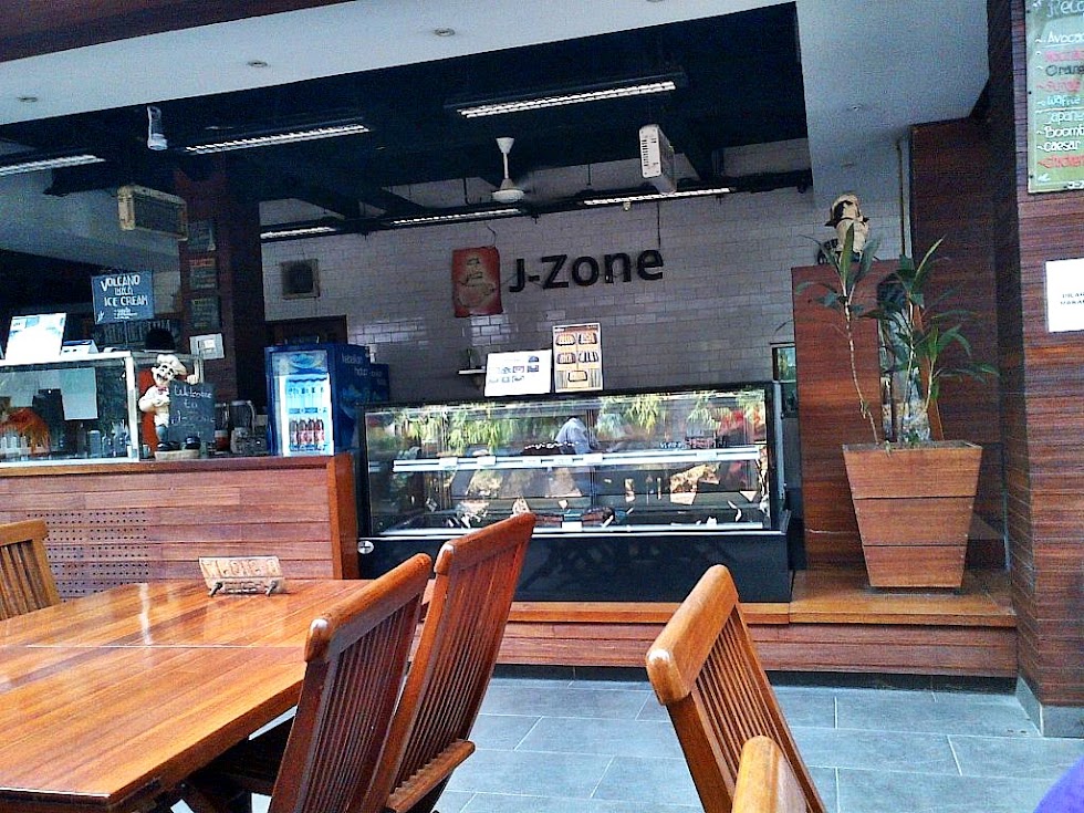 J Zone Cafe  JW 54 Jatiwaringin Kota Bekasi Indonesia