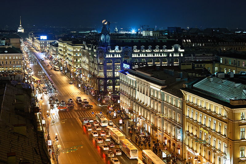 파일:external/www.saint-petersburg.com/night-view-of-nevsky-prospekt-in-st-petersburg.jpg