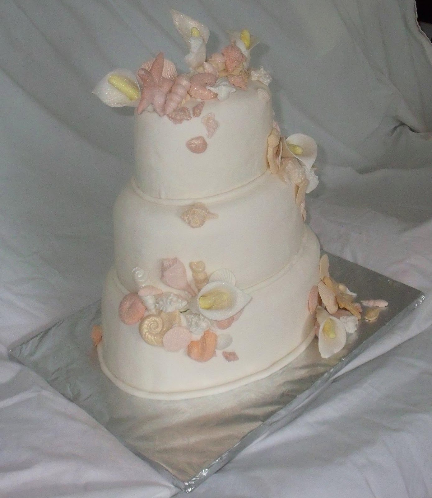 Wedding Cake with Calla