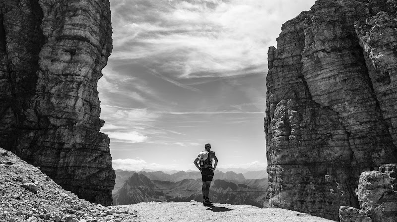 L'escursionista contempla di Alberto_Caselli