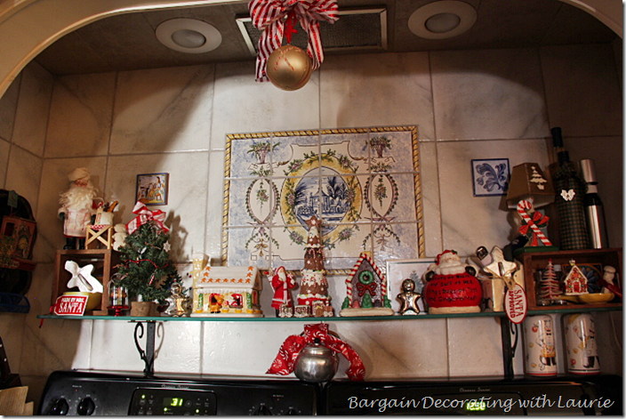 Christmas Decor in the Kitchen