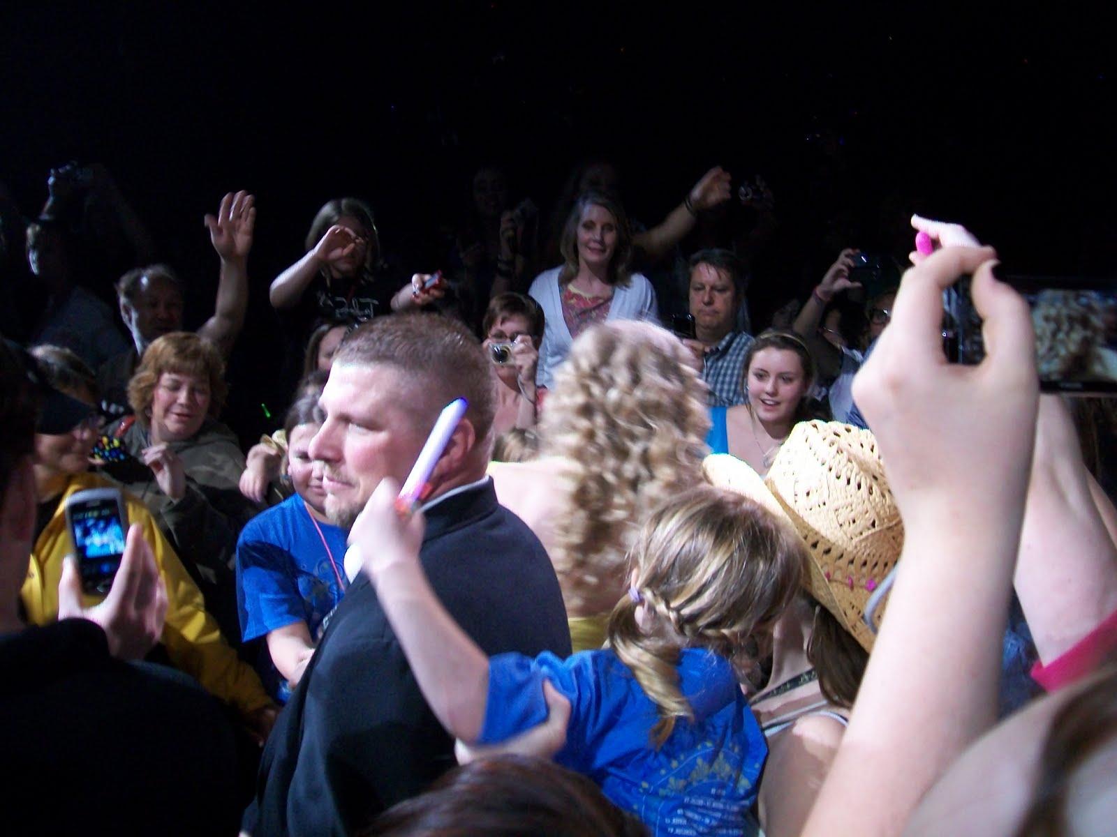 Taylor walks through the crowd