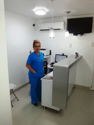 Colombian Dentists Bite Into Dental Travel Trend