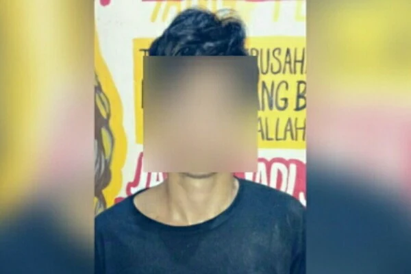 Pemuda pengangguran ini ditangkap polisi pada hari Sabtu (18/2/2023) sekitar pukul 03.30 Wita, di kompleks lapangan tembak Kelurahan Girian Indah, Kecamatan Girian, Bitung. (Foto istimewa)