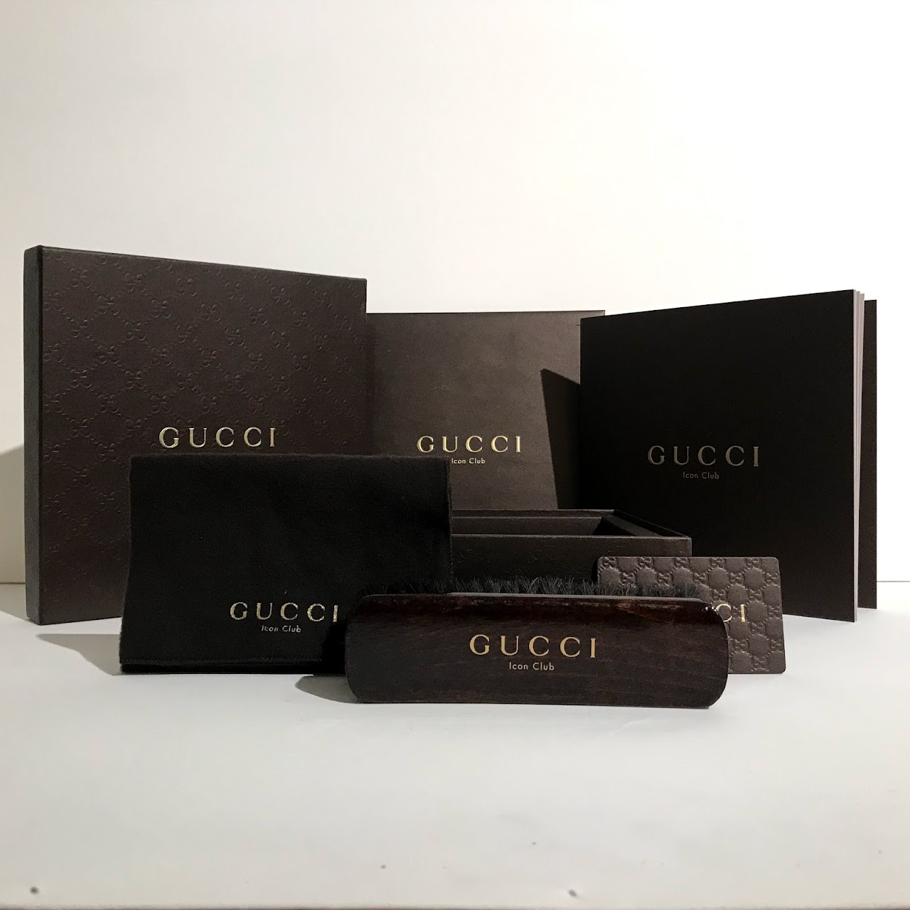 Gucci Icon Club Shoe Shine Brush and Cloth Set