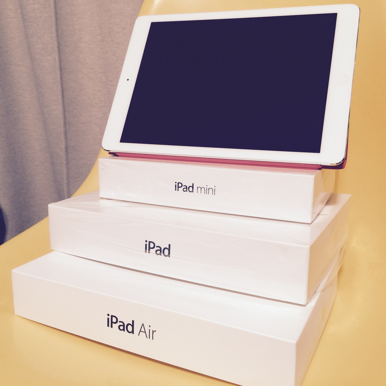 過去のiPad3台を売って、iPad Air2 128GB ゴールドを買おうと思う。[2014/10/26]