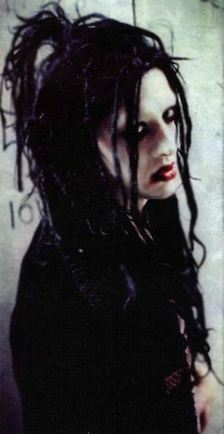 파일:external/miwcreature.files.wordpress.com/twiggy-ramirez2.jpg