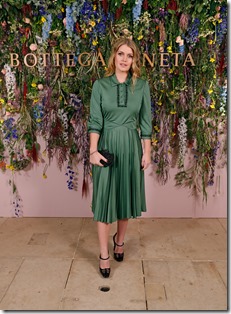 LONDON, ENGLAND - NOVEMBER 09:  Lady Kitty Spencer attends Bottega Veneta's 'The Hand of the Artisan Cocktail Dinner' at Chiswick House And Gardens on November 9, 2017 in London, England.  (Photo by David M. Benett/Dave Benett/Getty Images for Bottega Veneta)