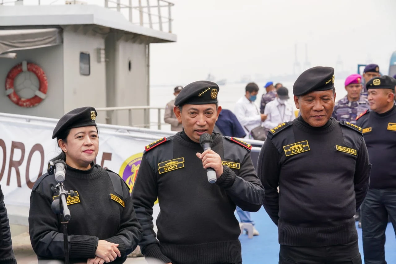 Kapolri Jenderal Listyo Sigit Prabowo mengungkapkan bahwa, insiden jatuhnya Helikopter P-1103 di Perairan Bangka Belitung, merupakan duka bagi seluruh keluarga besar institusi Polri. (Foto istimewa)