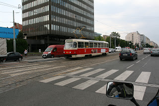 Hmm, poznato mi ovaj tramvaj izgleda