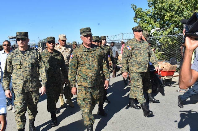 Comandante General del Ejército visita la frontera norte para supervisar los niveles de operatividad de los miembros en la zona 