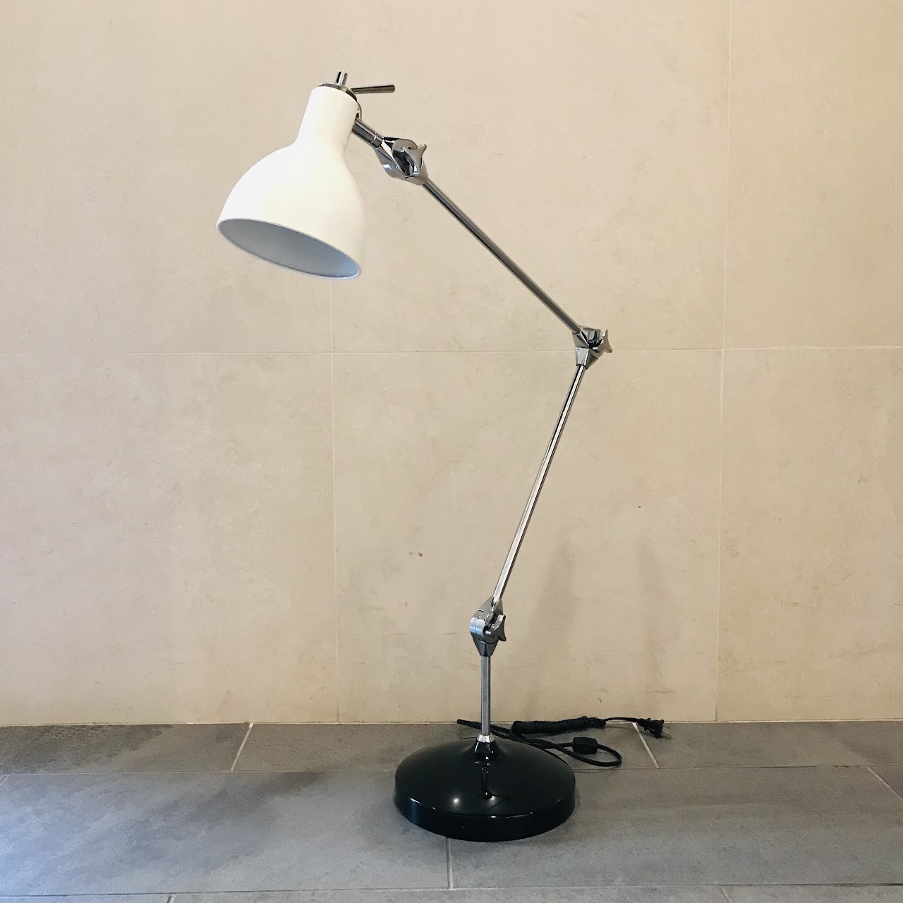 Articulated Task Lamp